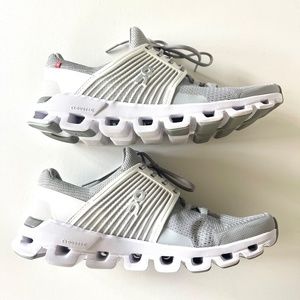 On WOMEN'S CLOUDSWIFT White Running Glacier/White